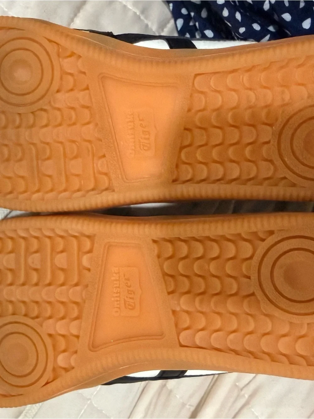 Onitsuka Tiger Cream & Black Logo Tongue Label